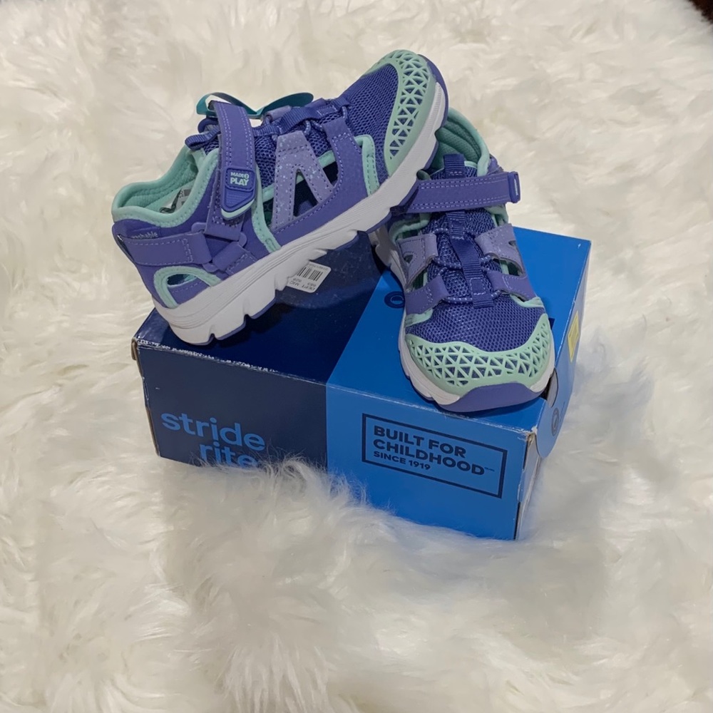 Size 11 M M2P Nests / Blue Stride Rite Sneakers